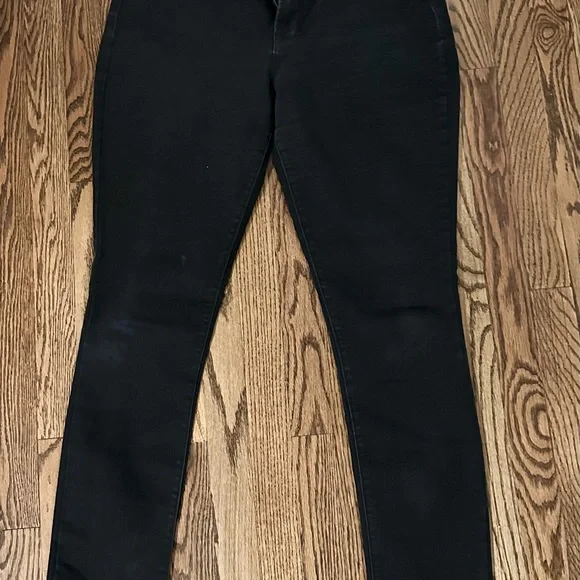 Old Navy Black Women's Jeans Curvy Profile 10T Tall - Picture 2 of 4